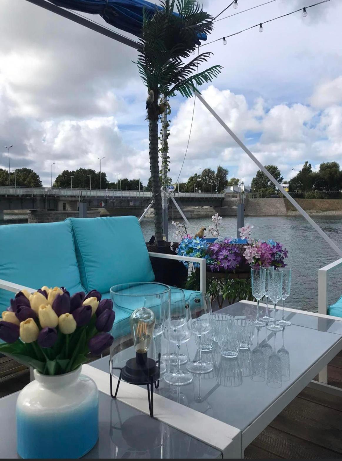 Hotel Houseboat On The Water Liepāja Exterior foto