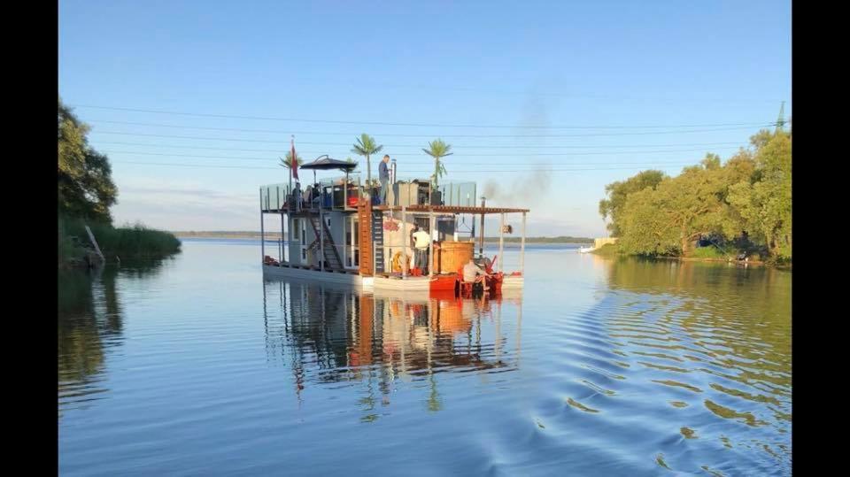 Hotel Houseboat On The Water Liepāja Exterior foto